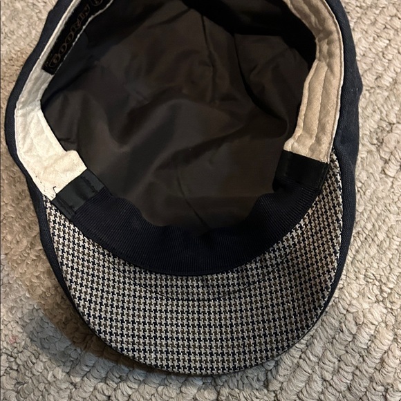 Goorin Bros Navy Newsboy Cap with Gold Button - Picture 8 of 9